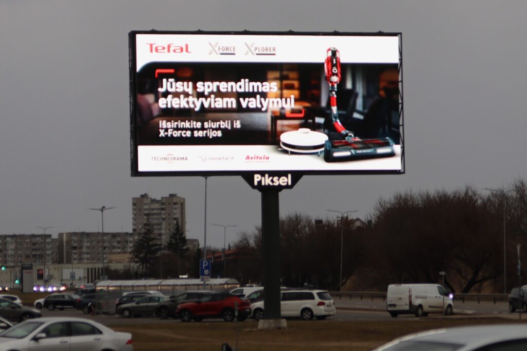 Vilniaus Senukai – Prekybos vietos LED ekranas